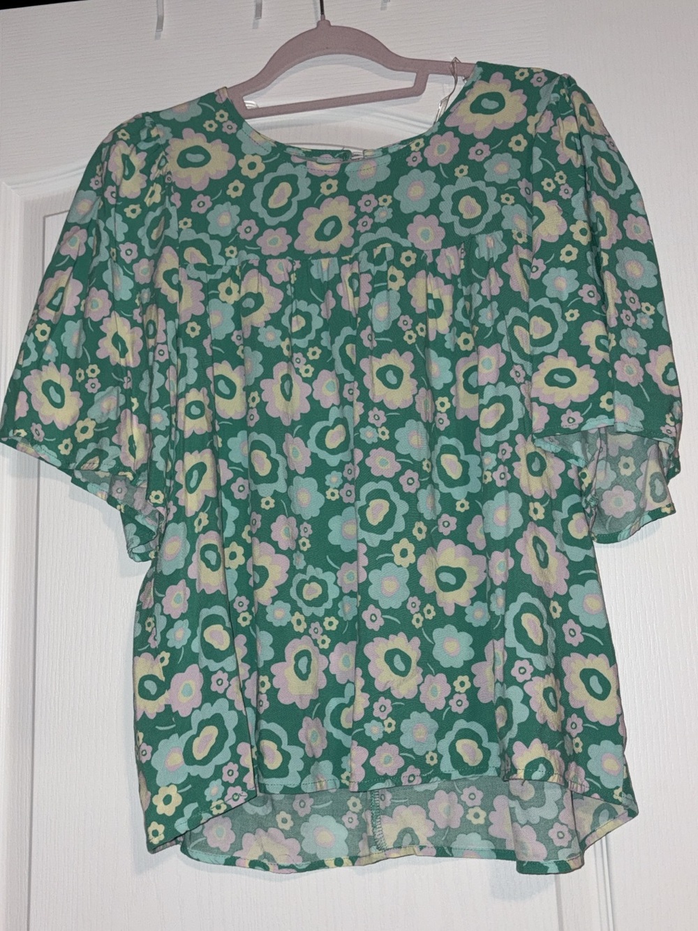 Green Floral Puff-Sleeve Blouse - Relaxed Fit